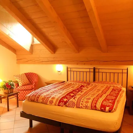 Aparthotel Avisio 4*